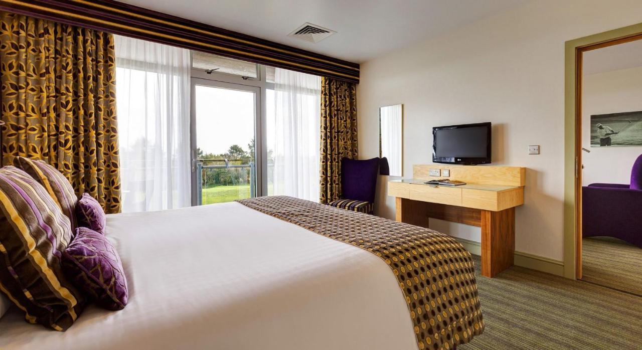 St Mellion Estate Hotel Buitenkant foto